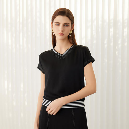 【V领真丝条纹撞色T恤】24年春夏新品女士V领直筒纯色百搭上衣 商品图0
