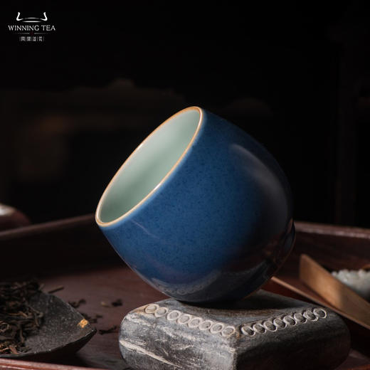 问鼎汝瓷经典款黛蓝斗胆杯 商品图2