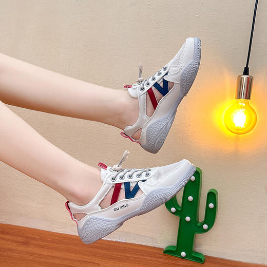 【步步生风】Cuckoo Bird轻盈镂空休闲鞋 舒适透气不闷脚 便携系带时尚百搭 拼色设计清爽提气质 商品图3