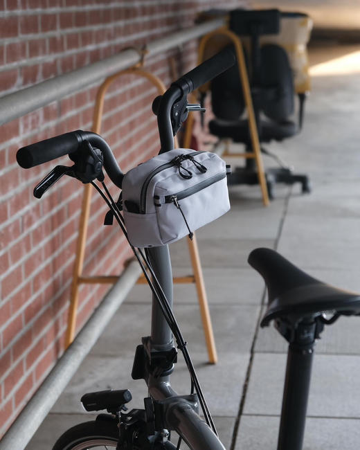 Practico Arte 新款小号放水车头包PA 商品图8