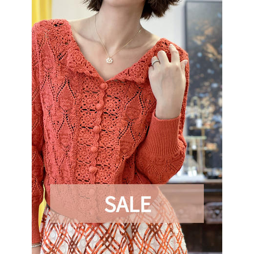 TYNVIE 大圆领两面穿长袖针织上衣-砖红色 商品图0