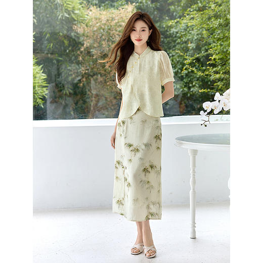 【专属特价】熙世界新中式改良旗袍上衣印花半身裙两件套夏款气质国风套装裙 商品图3