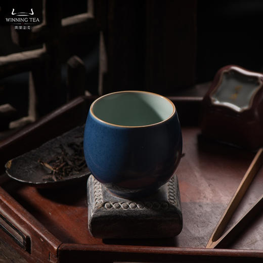 问鼎汝瓷经典款黛蓝斗胆杯 商品图1