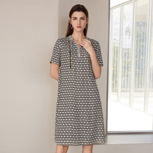 【中长款印花真丝裙】24年春夏新品100%桑蚕丝时尚米底印花真丝裙子 商品图1