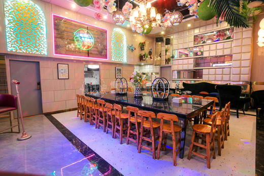 南宁慢姑娘合顺寨轰趴2馆 商品图3