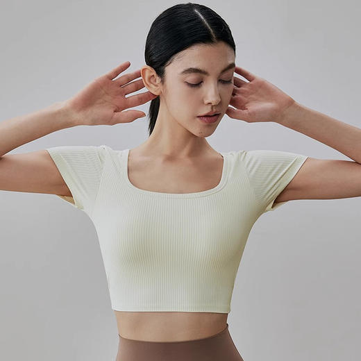 【限时秒】YOGACODE【火树银花系列】2024 方领性感露背短款运动T恤跑步健身上衣DST716 商品图3