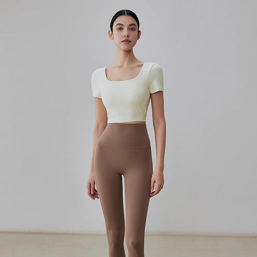 【限时秒】YOGACODE【火树银花系列】2024 方领性感露背短款运动T恤跑步健身上衣DST716 商品图4