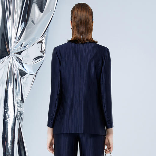 EITIE爱特爱秋季新款时尚通勤百搭职业显瘦一粒扣外套女7503203 商品图5