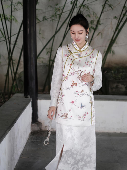 盛唐牡丹|高货 重缎真丝手工刺绣梅鹿纹马甲 [特价品](不退不换) 商品图0