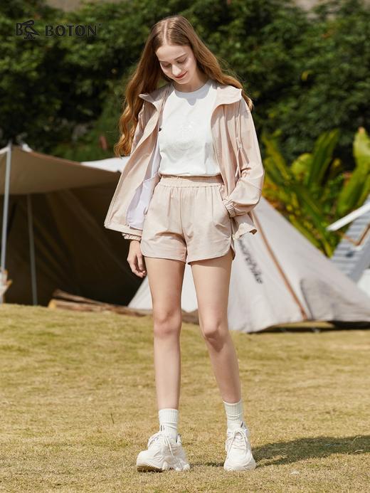 【第2件半价！尾货清仓不退不换】【清凉防晒】波顿年春夏女士针织橡筋腰短裤高端时尚宽松LF299223 商品图4