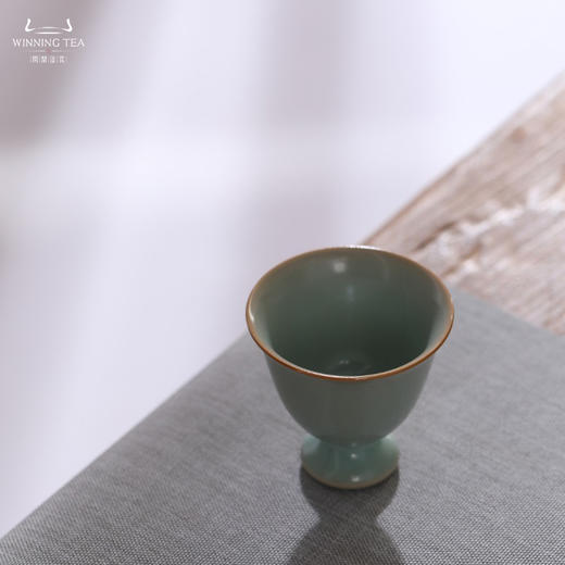 问鼎汝瓷复刻款精工款天青钟秀杯 商品图3