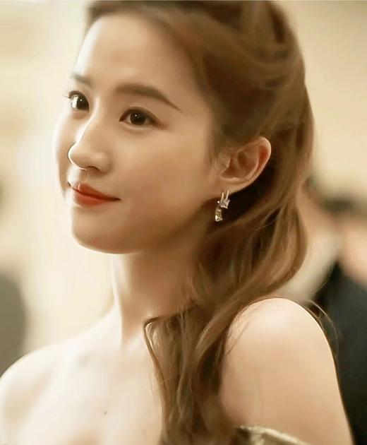 何F鎏光方糖耳钉，玫瑰的故事刘亦菲同款！ 商品图0