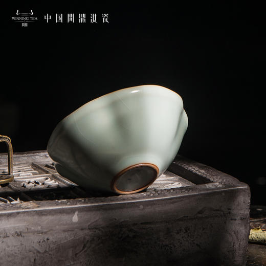 问鼎汝瓷鼎峰系列月白老款家荷杯 商品图2