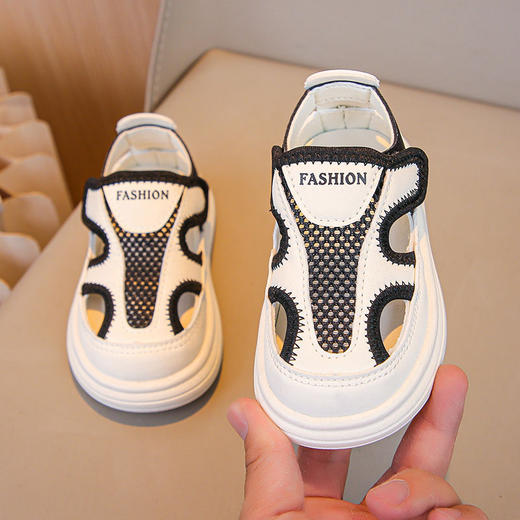 【夏季新款百搭网面凉鞋】专为中国孩童打造儿童凉鞋舒适无负担，柔软轻盈耐磨防滑鞋底，镂空透气女童包头凉鞋时尚小童单网鞋凉鞋QQ 商品图2