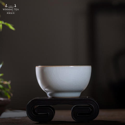 问鼎汝瓷复刻款月白听泉杯（大） 商品图0