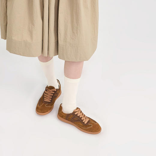 [捡漏价]lost in echo2024年夏季新款美式复古银色扭转鞋面休闲鞋德训鞋女 商品图3