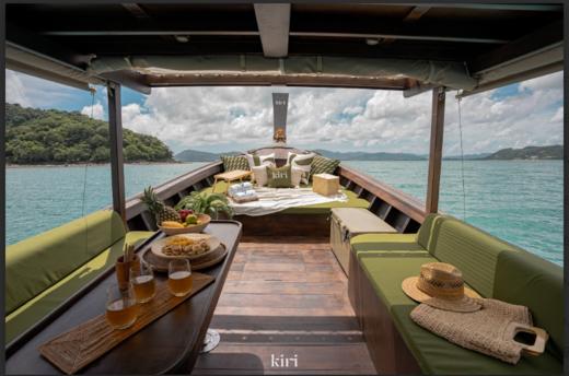【普吉岛包船】kiri 长尾船|欢迎饮料&小吃软饮+新鲜椰子时令水果+浮潜+网红打卡点拍照|1-4人 商品图1
