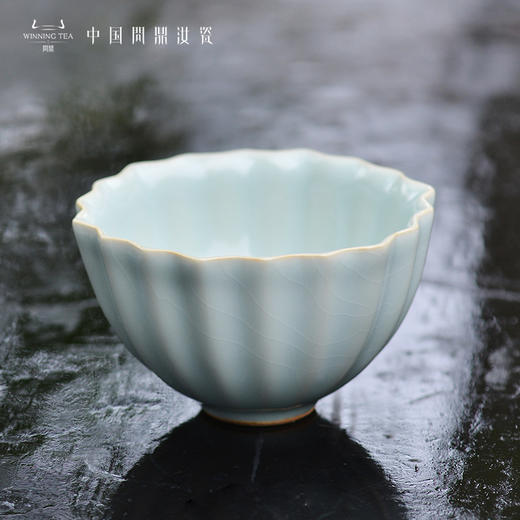 问鼎汝瓷鼎峰系列天青老款菱式盅 商品图0