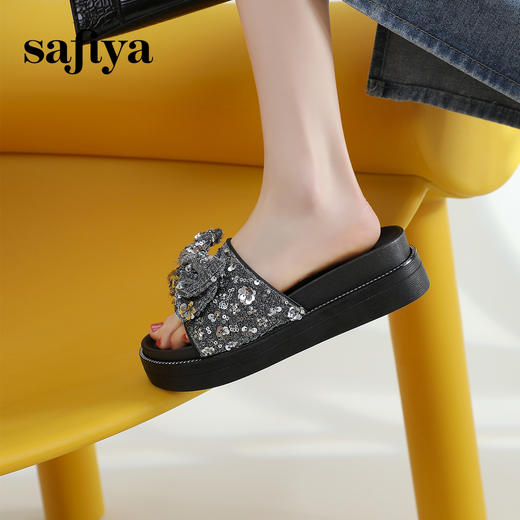 Safiya/索菲娅2024新款春夏气质珍珠蝴蝶结平底休闲外穿拖鞋SF42110M07 商品图4