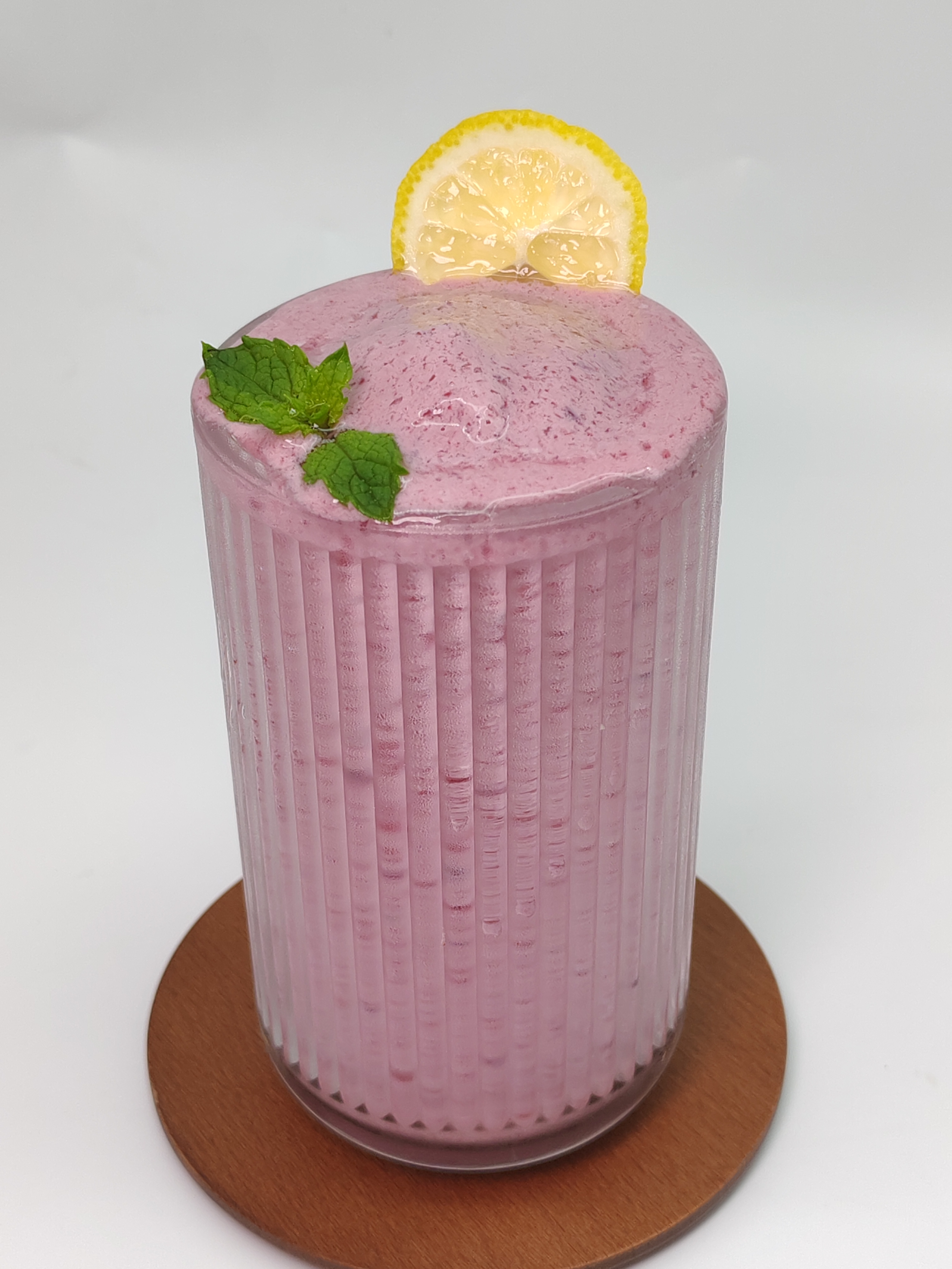 树莓椰奶(冰沙)