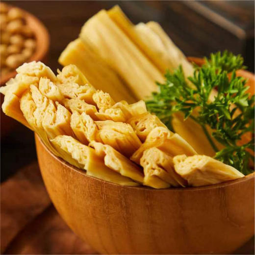 豆黄金鲜腐竹，薄如纸张 卷成豆香浓郁的鲜腐竹 比肉都好吃😋可以还原成豆浆的 0⃣️添加鲜腐竹，并且做到了这个行业的天花板！107克/袋，一组4袋，冷冻保存 商品图3