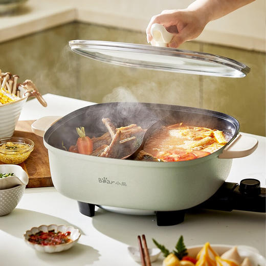 #新老款式随机发货#小熊 鸳鸯锅6L 电火锅 电炒锅 可供4~8人 多功能锅 分体式 家用 电热锅 料理涮肉 火锅 锅具 6L（Bear）包邮 商品图5