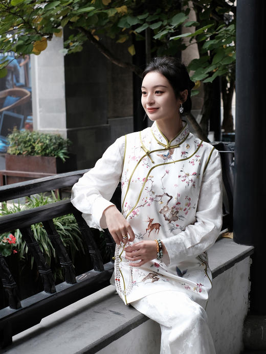 盛唐牡丹|高货 重缎真丝手工刺绣梅鹿纹马甲 [特价品](不退不换) 商品图5