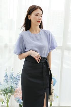 Le Malene 机理感圆领泡泡袖上衣 13057
