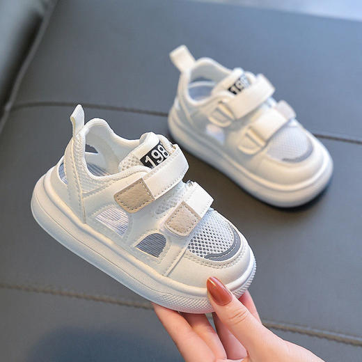 【夏季新款网面透气凉鞋】春夏婴幼儿童运动半凉鞋子，网面透气柔软防滑鞋底稳固后脚跟，1到3岁2网面透气男女宝宝学步防滑软底凉鞋QQ 商品图3