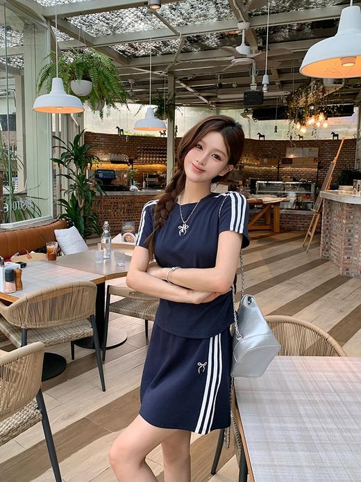 【YW】无忧购韩版休闲运动三条杠蝴蝶结刺绣短袖T+半身裙套装24505(截单后7天发货)25年清仓捡漏 商品图10