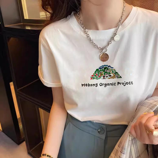 【热卖中！69.9/任选两件】百搭推荐纯棉重磅加厚白色短袖圆领T恤女装半袖2024夏季新款宽松，十分减龄显气质，能个性、能随意，可以通过和不同的单品融合搭出想要的风格哦。ry 商品图12