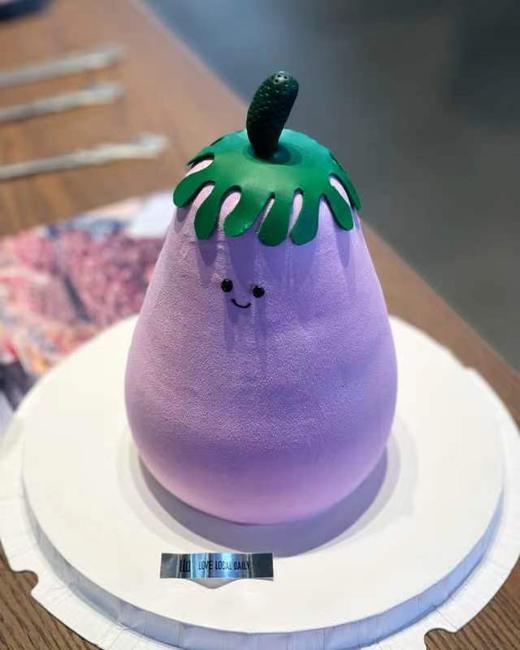 jellycat茄总·奶油霜巧克力喷砂蛋糕 商品图0