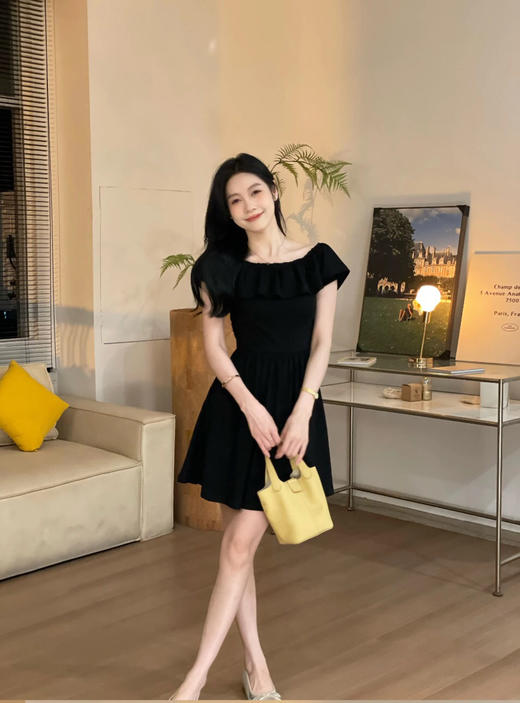 优雅一字肩连衣裙 商品图3