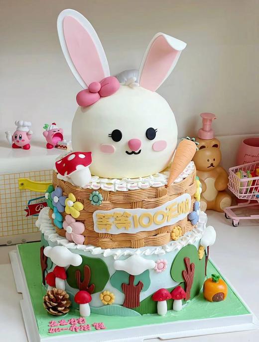 1027CAKE |  三层 翻糖装饰 小兔子（提前2-3天） 商品图0