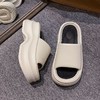 【百搭超轻！女士厚底拖鞋】7厘米增高效果，EVA材质防臭防滑，舒适内里温暖细腻 上脚舒适感加倍，夏季海边沙滩防滑拖鞋Y 商品缩略图4