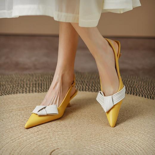 【预售5天】新款羊皮尖头拼色细跟仙女鞋子一字扣带中跟显瘦气质包头凉鞋DTN&A763-5 商品图4