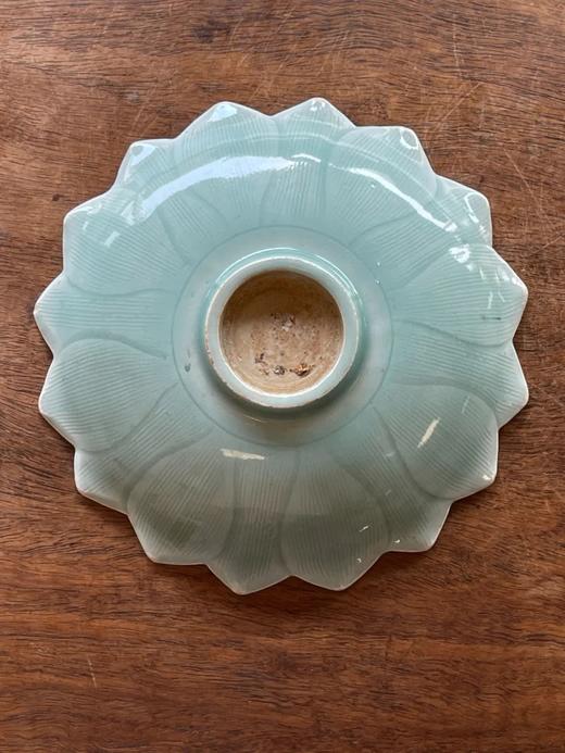 龙泉粉青釉莲花形撇口盘，顺丰包邮 商品图5