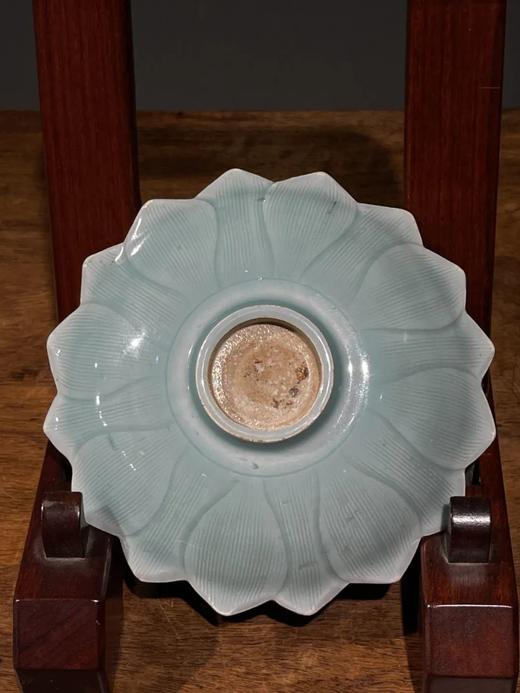 龙泉粉青釉莲花形撇口盘，顺丰包邮 商品图11