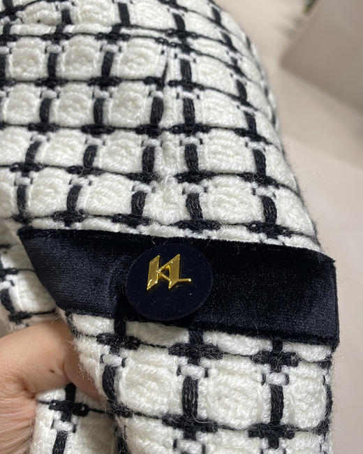 现货 THS 6.21- 拉格菲尔·德重磅棋盘格花呢香风短外套 半裙 BF1014  BK1141 商品图9