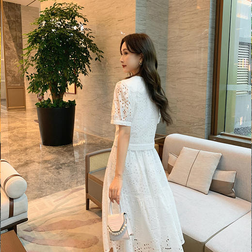 [奢姿轻奢系列]镂空刺绣两件套大码女装夏季新款胖妹妹减龄套装8942910018 商品图3