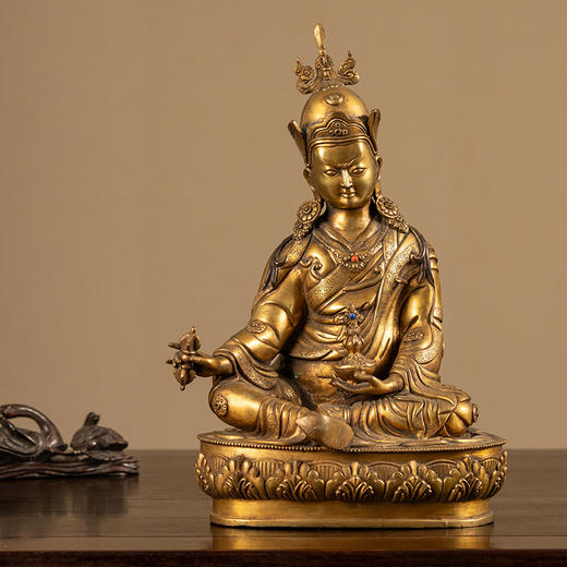 清 铜鎏金莲花生大士像 商品图0