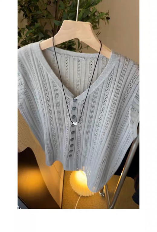 小飞袖三色针织 商品图12