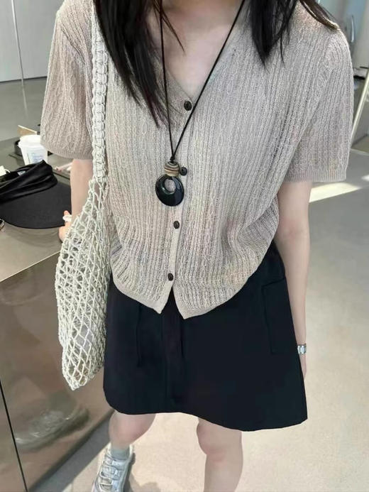 韩系V领天丝开衫 商品图6