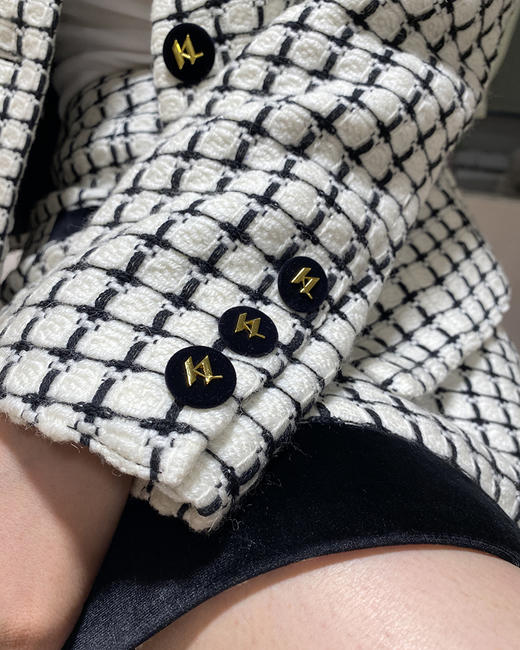 现货 THS 6.21- 拉格菲尔·德重磅棋盘格花呢香风短外套 半裙 BF1014  BK1141 商品图5