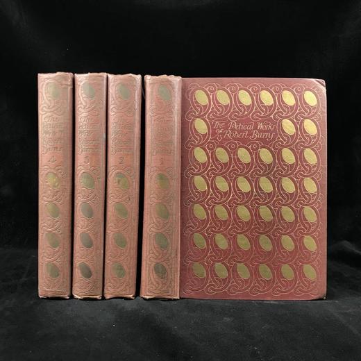 1913年 塔尔文•莫里斯装帧设计《彭斯诗集》（全4卷）  约20余幅插图 漆布精装18开 商品图0