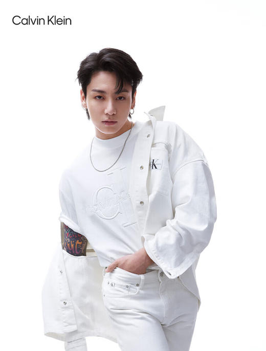 CK 短袖T恤男  J325210-YAF  . 商品图0