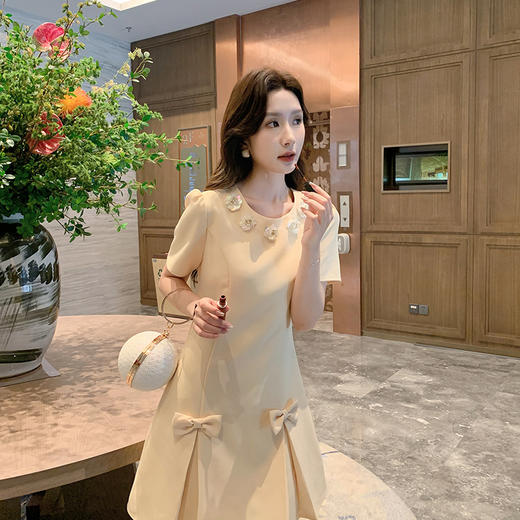 [奢姿轻奢系列]圆领压褶连衣裙大码女装夏季新款胖妹妹蝴蝶结裙子8942890100 商品图4