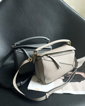 单品包邮 现货 THS 6.22-无 loe家 新色 大牛工厂 几何拼接包 2色 CQ1332