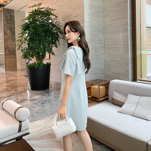 [奢姿轻奢系列]大码女装2025夏季胖妹妹蝴蝶立体装饰时尚连衣裙8942810006 商品图3