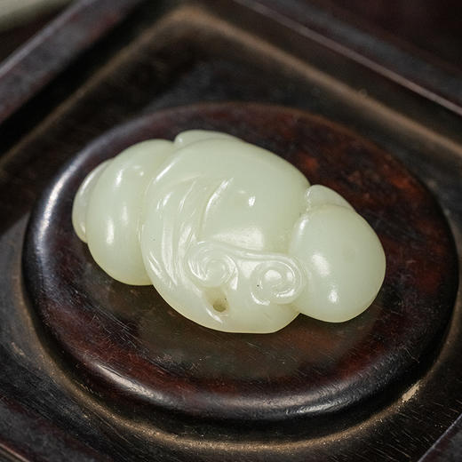 清 玉雕君子握把件 商品图1